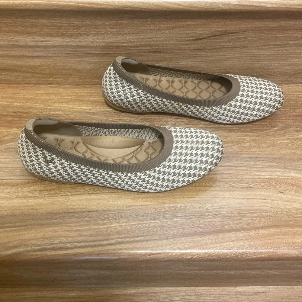 NWT VIVAIA Claire Round Toe Flats in Espresso Houndstooth Size EU 42 - Picture 5 of 13